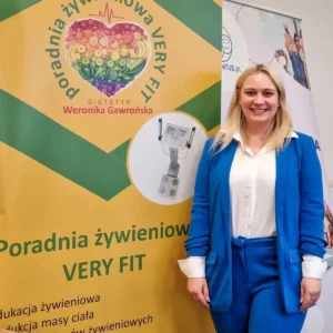 Dietetyk Weronika Gawrońska na prelekcji o żywieniu w autyzmie w Policach