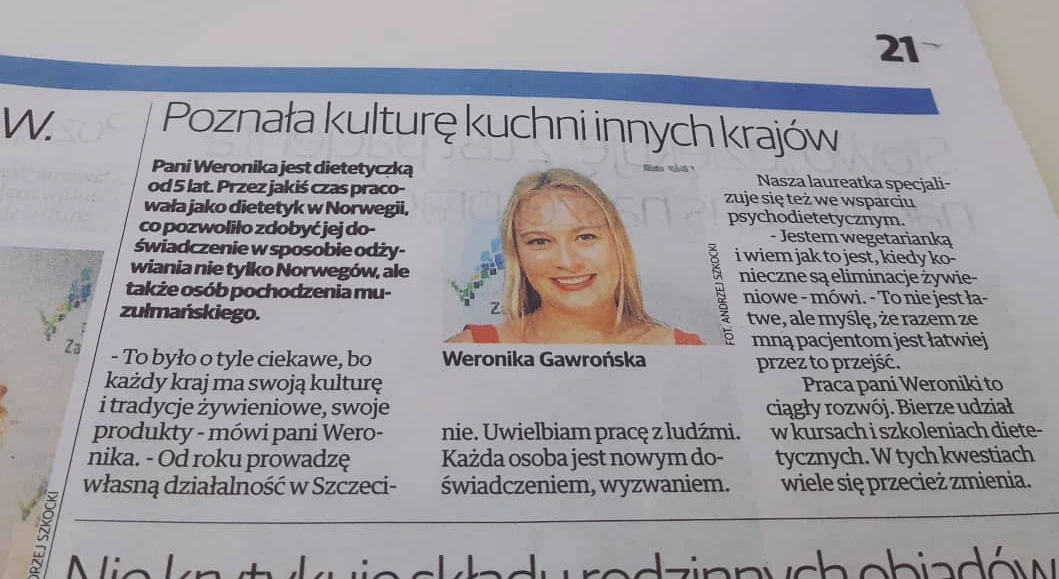 Zdjęcie gazety z wywiadem dietetyka Weroniki Gawrońskiej w głosie szczecińskim